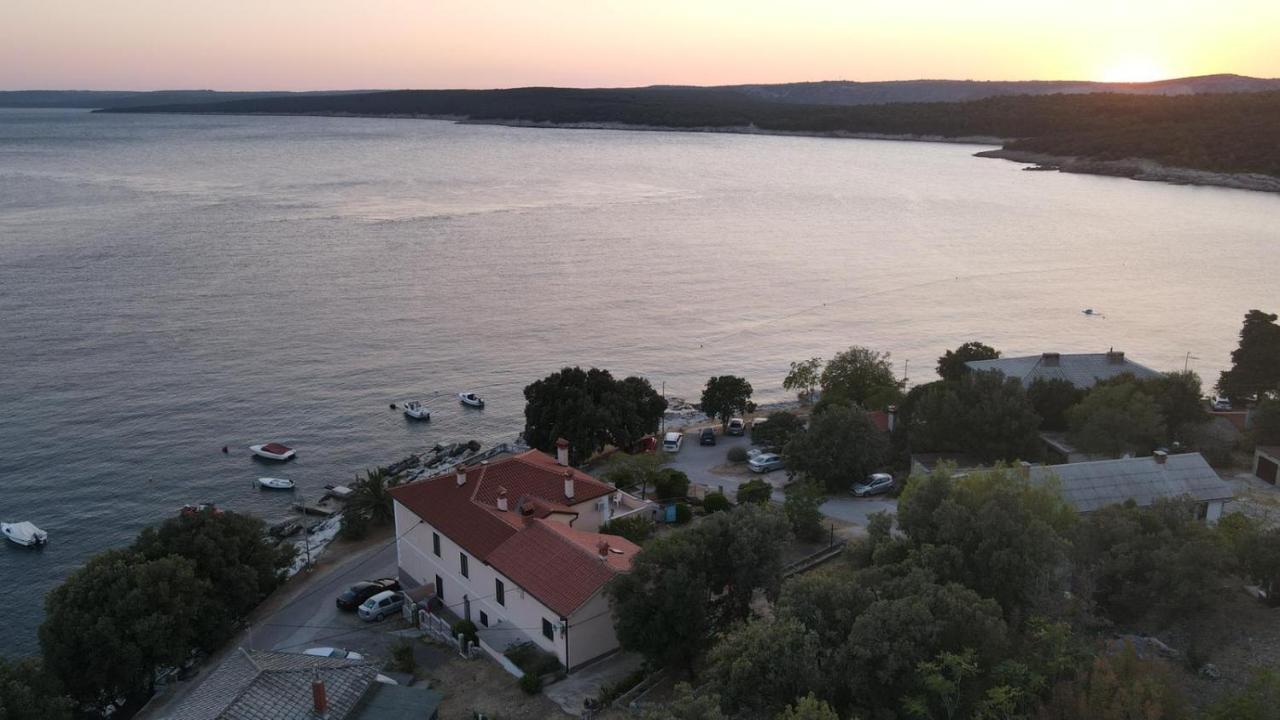 Apartmani Zupanic Koromačno Exterior foto